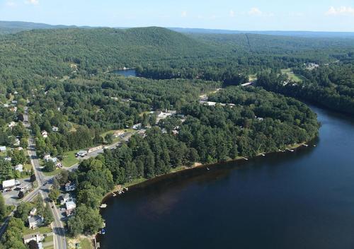 The Elms Waterfront Cottages