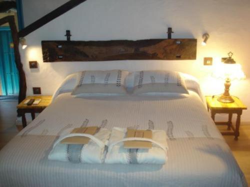 2 twin beds