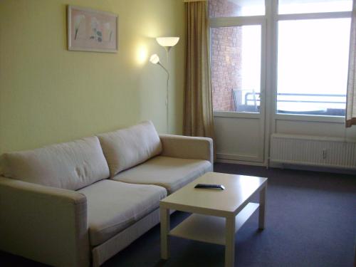 Strandhotel - image 10