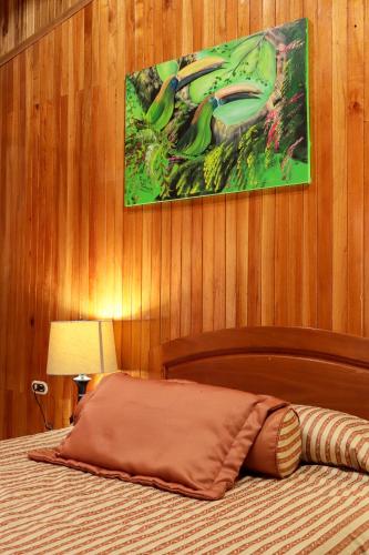 Los Pinos Cabins & Reserve