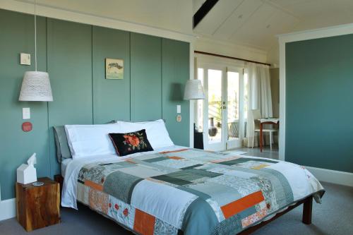 Browns Boutique Bed and Breakfast