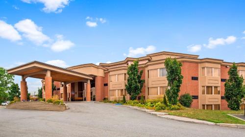 Best Western Laval-Montreal & Conference Centre