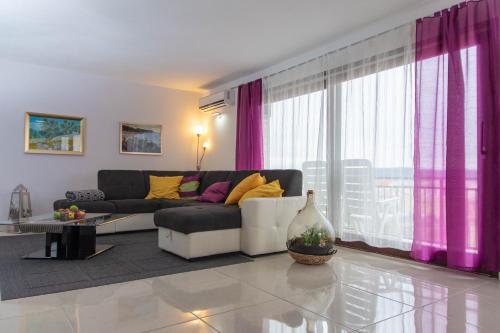 Apartment Joe – khách sạn tại Kastel Kambelovac