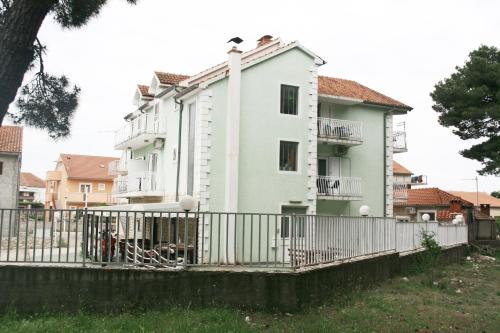  Apartments Vukšić Zablaće in Zablaće