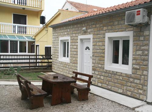  Apartments Vukšić Zablaće in Zablaće