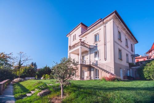 Sissepääs, White Lilac Romantic B&B - Adults only in Arona