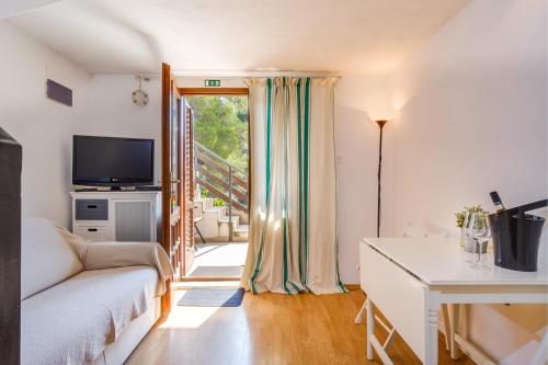  Marilena 1 in Čunski