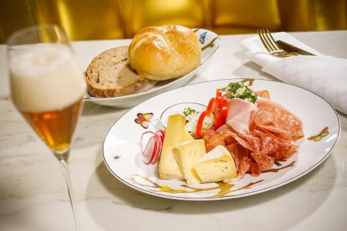 Boutiquehotel Das Tyrol - image 4