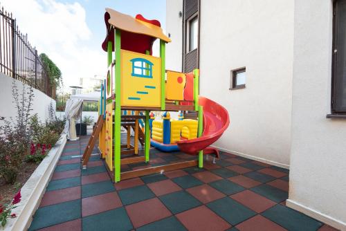 兒童遊樂場, Green Paradise Deluxe Apartments in 普里莫爾斯科
