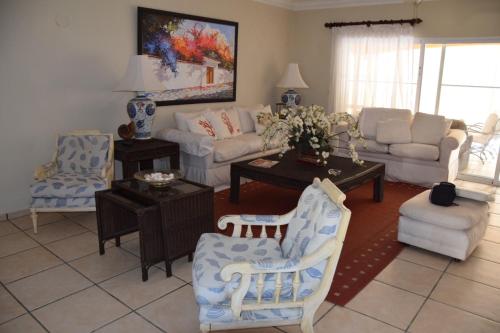 Villa M-6 Metro Country Club in Juan Dolio