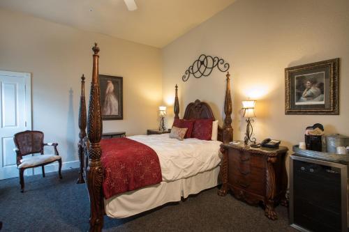 171353923 Gruene River Hotel & Retreat