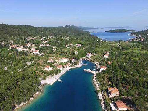 holiday home on DUGI OTOK - OTOK in Brbinj