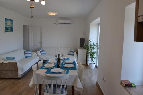 holiday home on DUGI OTOK - OTOK in Brbinj