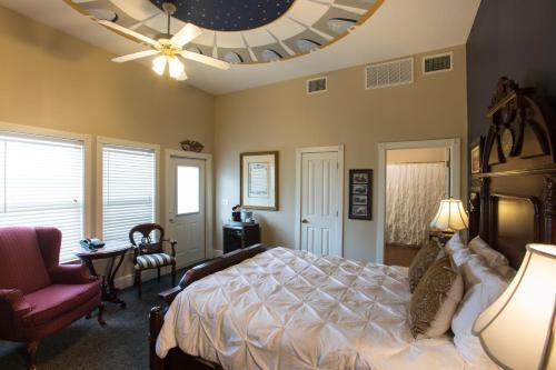 171357263 Gruene River Hotel & Retreat