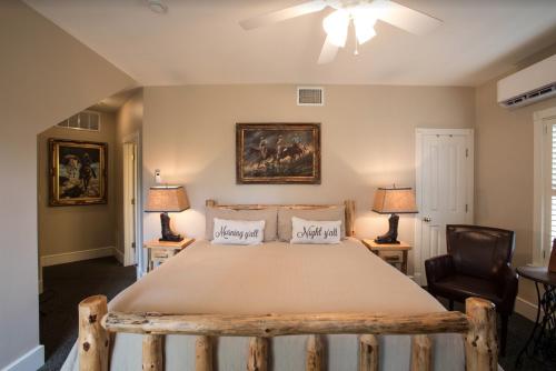 171358684 Gruene River Hotel & Retreat