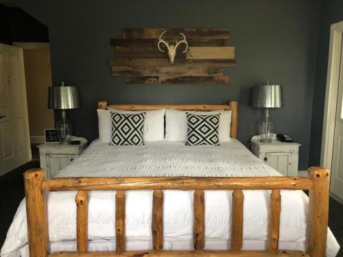 171359195 Gruene River Hotel & Retreat