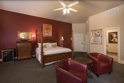 171360012 Gruene River Hotel & Retreat