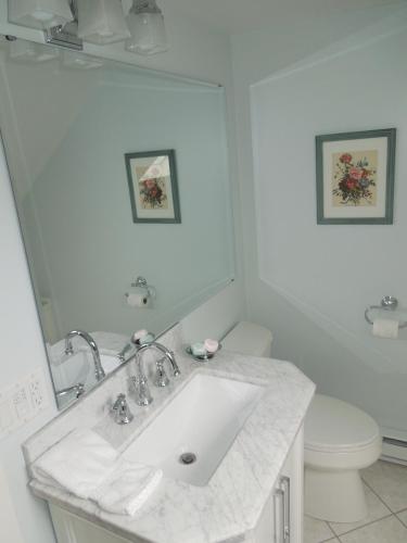 The Victoria Inn Bed & Breakfast and Pavilion - image 6