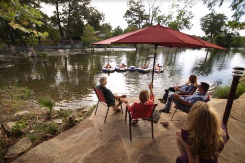 Gruene River Hotel & Retreat