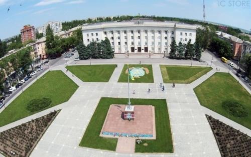 Svoboda square 2018 apartment
