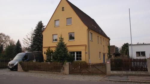 مدخل, Tango ARA Cash in Coswig