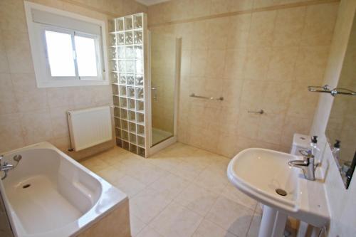 Casa del Campo - sea view villa with private pool in Moraira