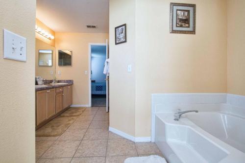 Indian Ridge- 4 Bedroom Pool Home- 2405IR - image 7