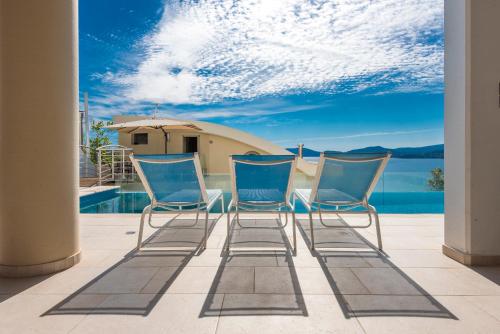 Studio Evian in Kavala