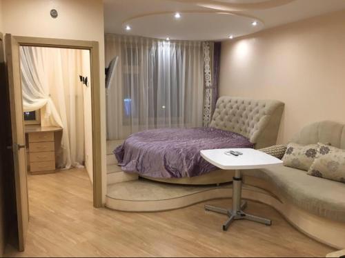 Купить квартиру на вторичке с совмещенным санузлом на улице Бурцева в Санкт-Пете