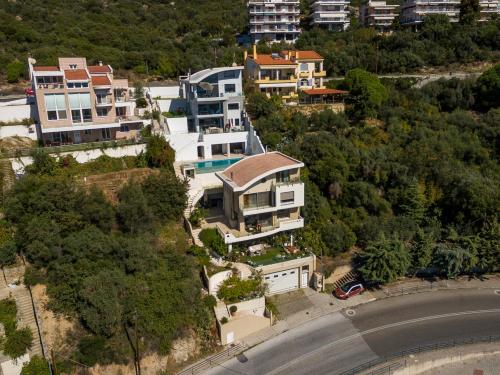 Surrounding environment, Studio Evian in Kavala