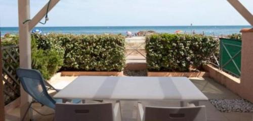 Appartement T3 refait à neuf face à la mer