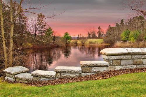 The Ponds at Foxhollow by Capital Vacations in Lenox, USA