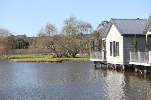 Lakeside Villas at Crittenden Estate