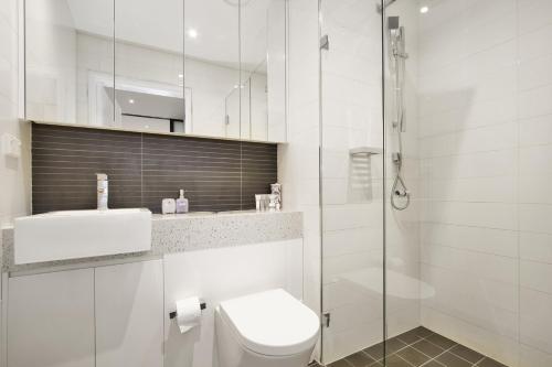 Little New York on Riley - Executive 1BR Darlinghurst Apartment with New York Laneway Feel - main image