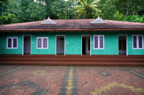Oyo 16681 Home Cozy Stay Kallar In Munnar India Reviews Prices