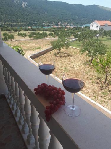  Apartments Ante-Gojko in Grebaštica