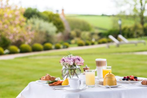 Summer Lodge Country House Hotel, Restaurant and Spa