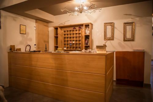 로비, Andromeda Hotel Limni Plastira in 코우초디모스