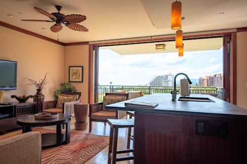 BT 608 Two Bed Two Bath Condo with Gorgeous Sunset Views - image 6