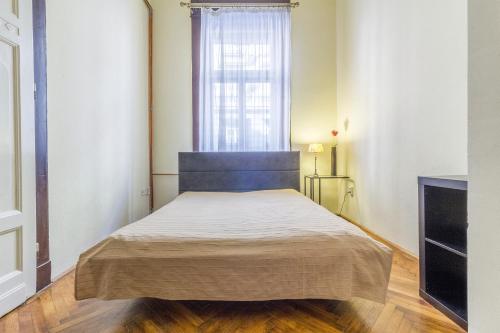 Bessara Apartment - image 2