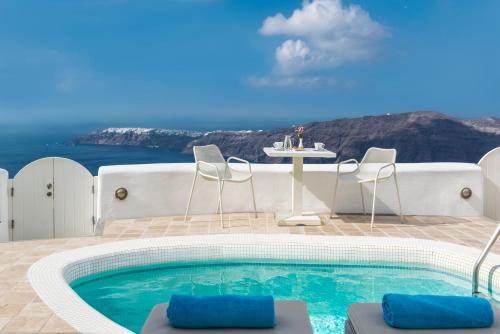 White Santorini Room Type - Superior Suite with Hot Tub or Plunge Pool