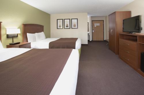 Cobblestone Hotel & Suites - Wisconsin Rapids