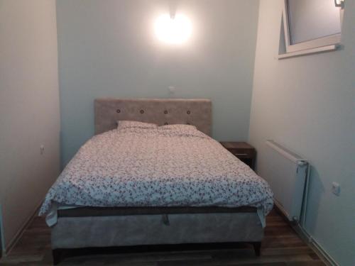 2 twin beds