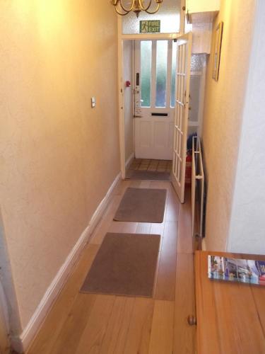 The Bay House Lake View Guest House - Adults Only - image 3