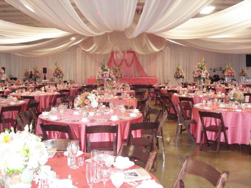 17153120 Madonna Inn