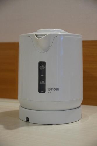 Single Room - Non-Smoking image 2