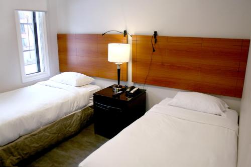 Twin Room image 3