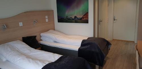 Senja Fjordhotell and Apartments