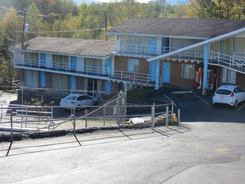 Boone trail inn