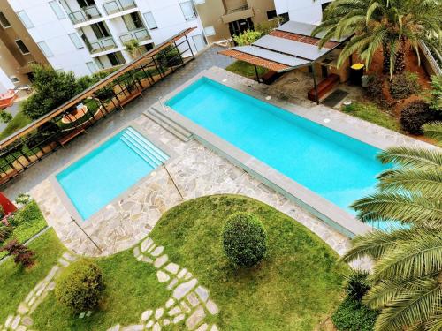 Fasiliteter, Staying Places - The Avenue in Turner